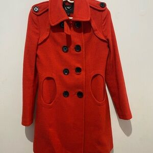 Only edge collecction luxury Red Trench Coat with Black Buttons
